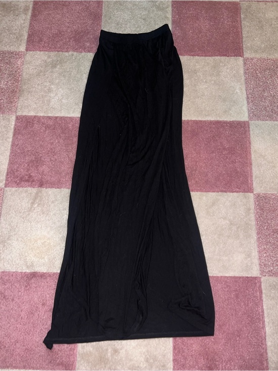 PrettyLittleThing Dresses & Skirts - PrettyLittleThing Black Maxi Skirt double front slits